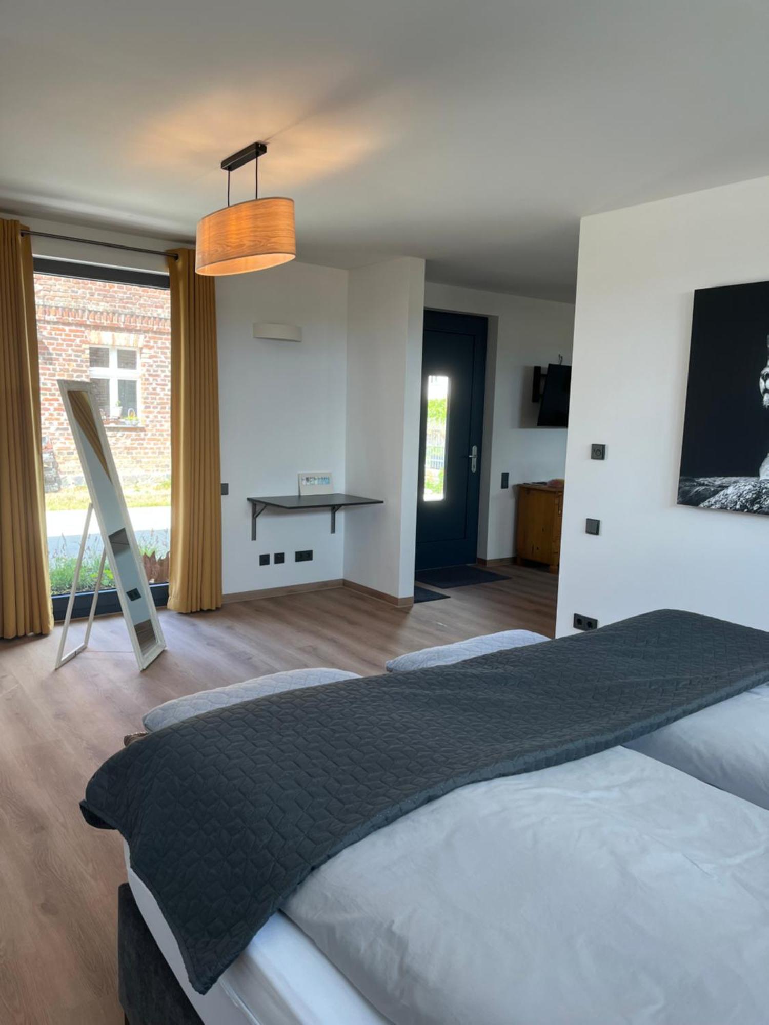 Moderne Barrierefreie Wohnung Auf Dem Land Bei Neuruppin Lichtenberg  Luaran gambar